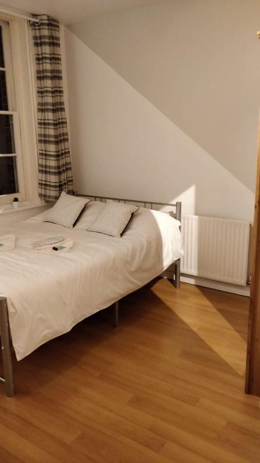 Fieldgate Spacious Rooms London Bagian luar foto