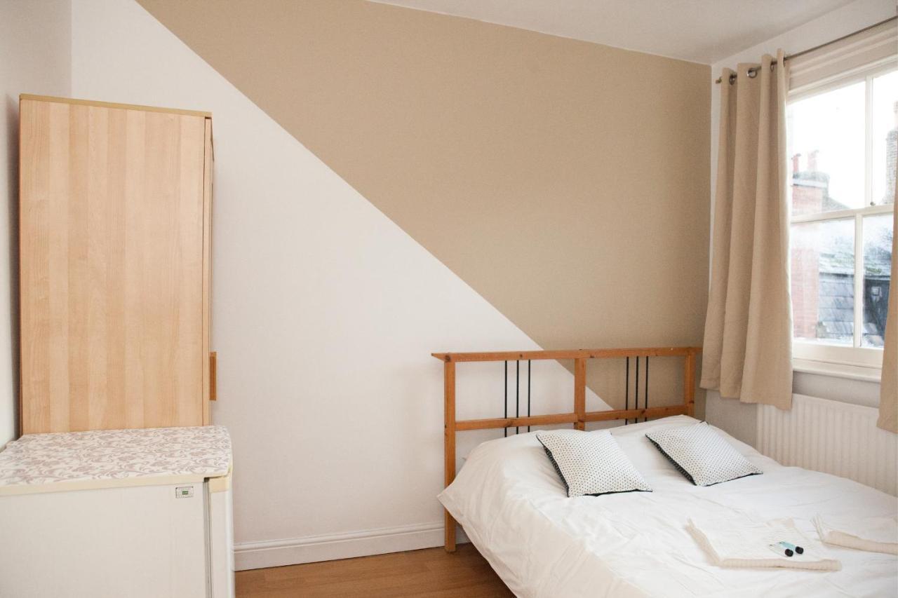 Fieldgate Spacious Rooms London Bagian luar foto