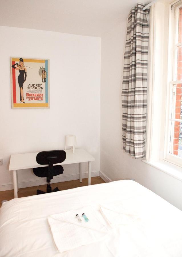 Fieldgate Spacious Rooms London Bagian luar foto